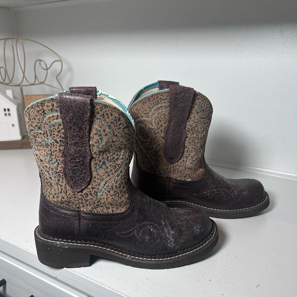 Ariat Fatbaby Women’s 6.5 Western Boots Brown Tan Glitter Sheen Short Cowboy - Picture 2 of 8
